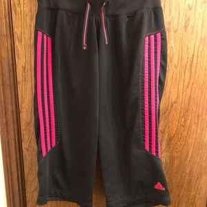 Women’s Adidas Active wear Crop Shorts size S